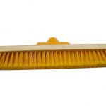 ESCOBILLON PLASTICO Y MADERA 60 CM COD 0577