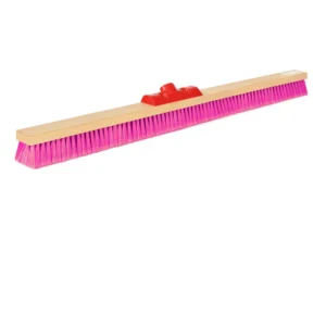 ESCOBILLON PLASTICO Y MADERA 100 CM COD 0599